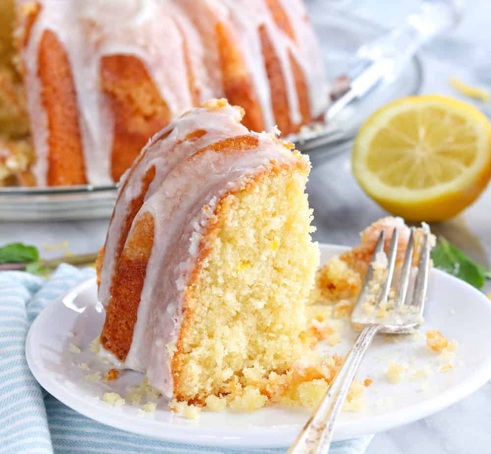 Lemon Pound Cake {VIDEO} - i am baker