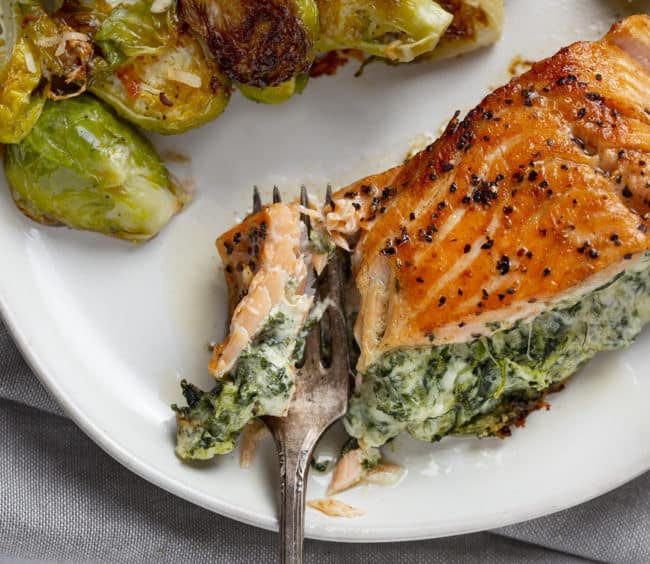 Spinach Stuffed Salmon {VIDEO} - i am baker