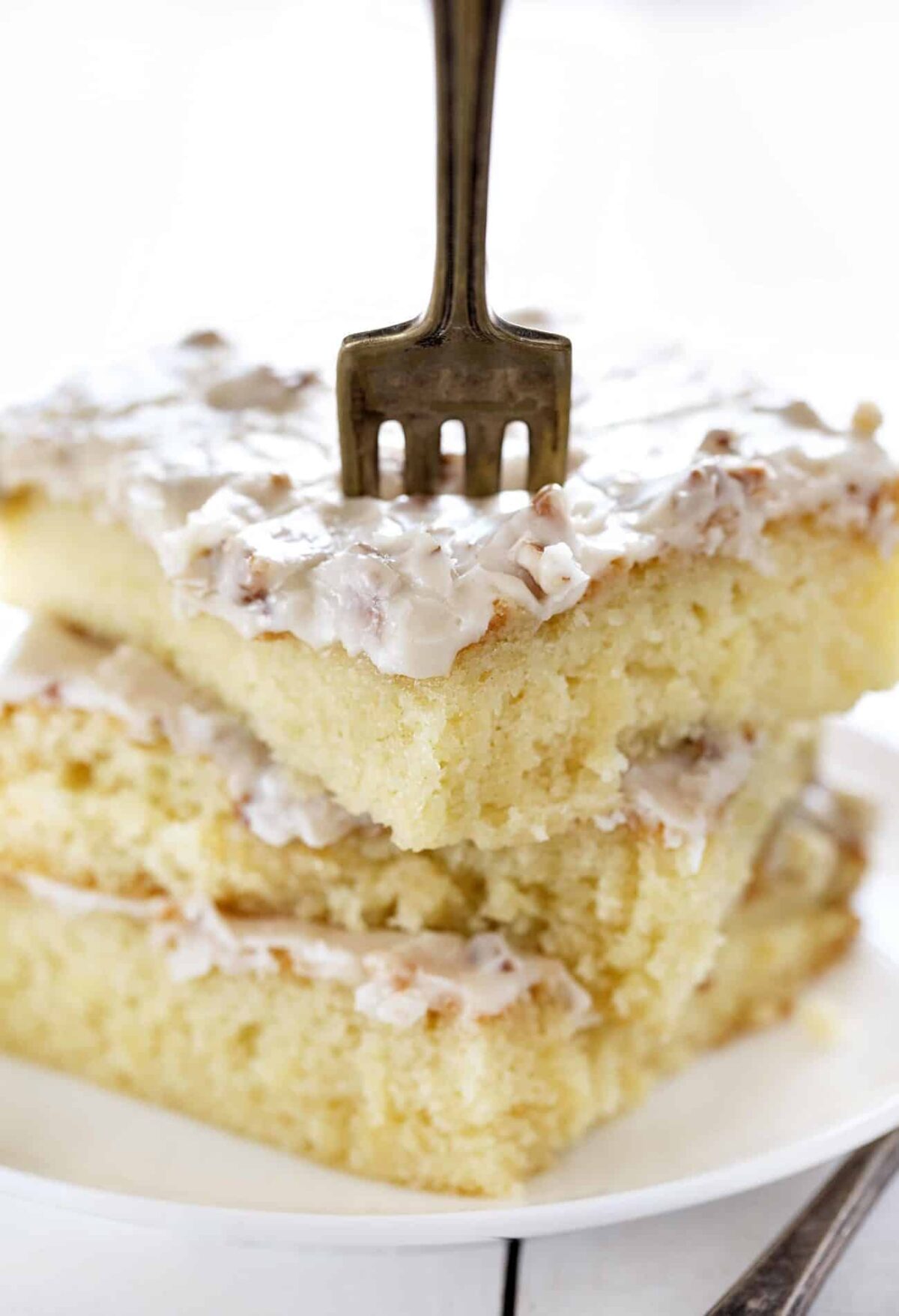 Almond Pecan Sheet Cake