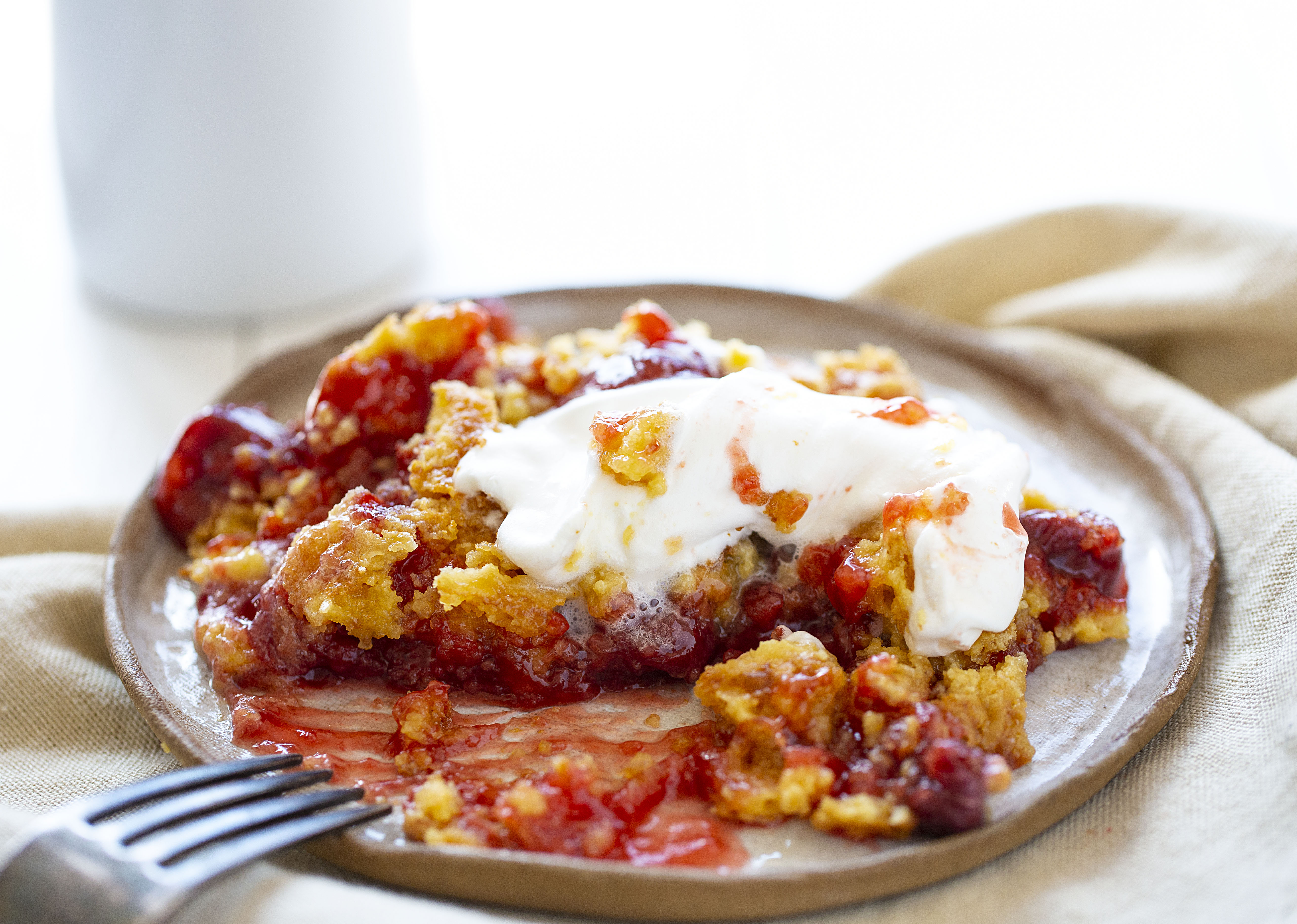 How to Make Cherry Dump Cake