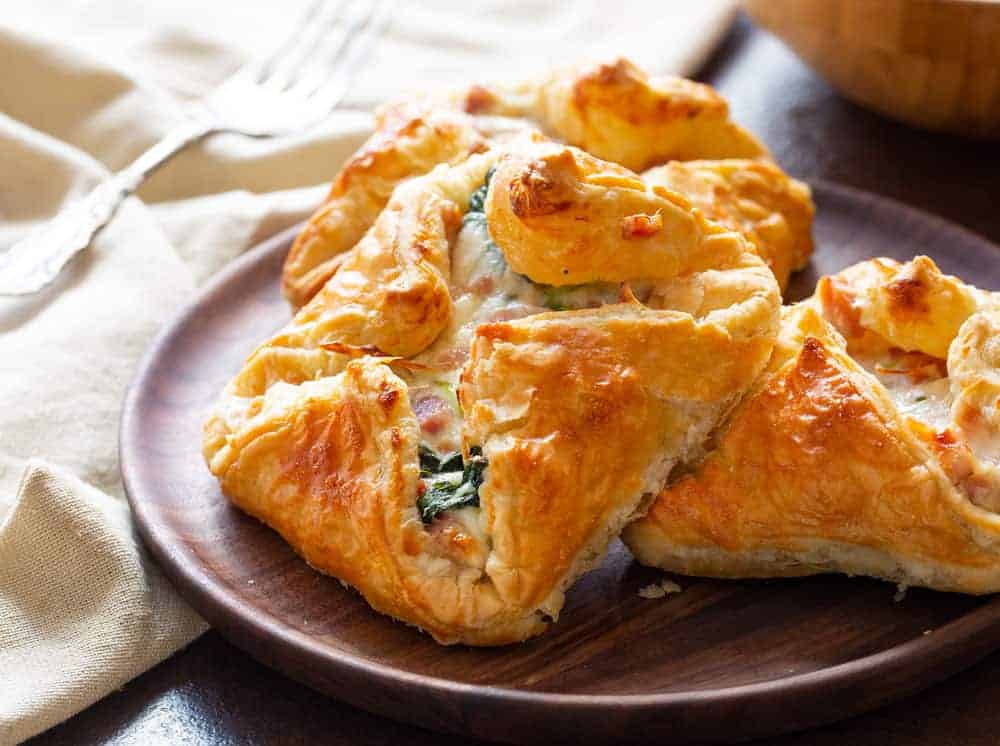 Puff pastry Appetizer with Ham and Cheese