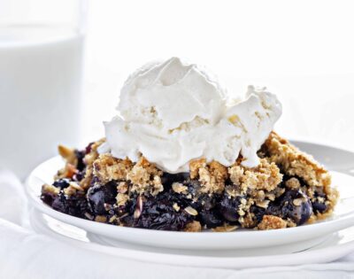 Blueberry Crisp - I Am Baker