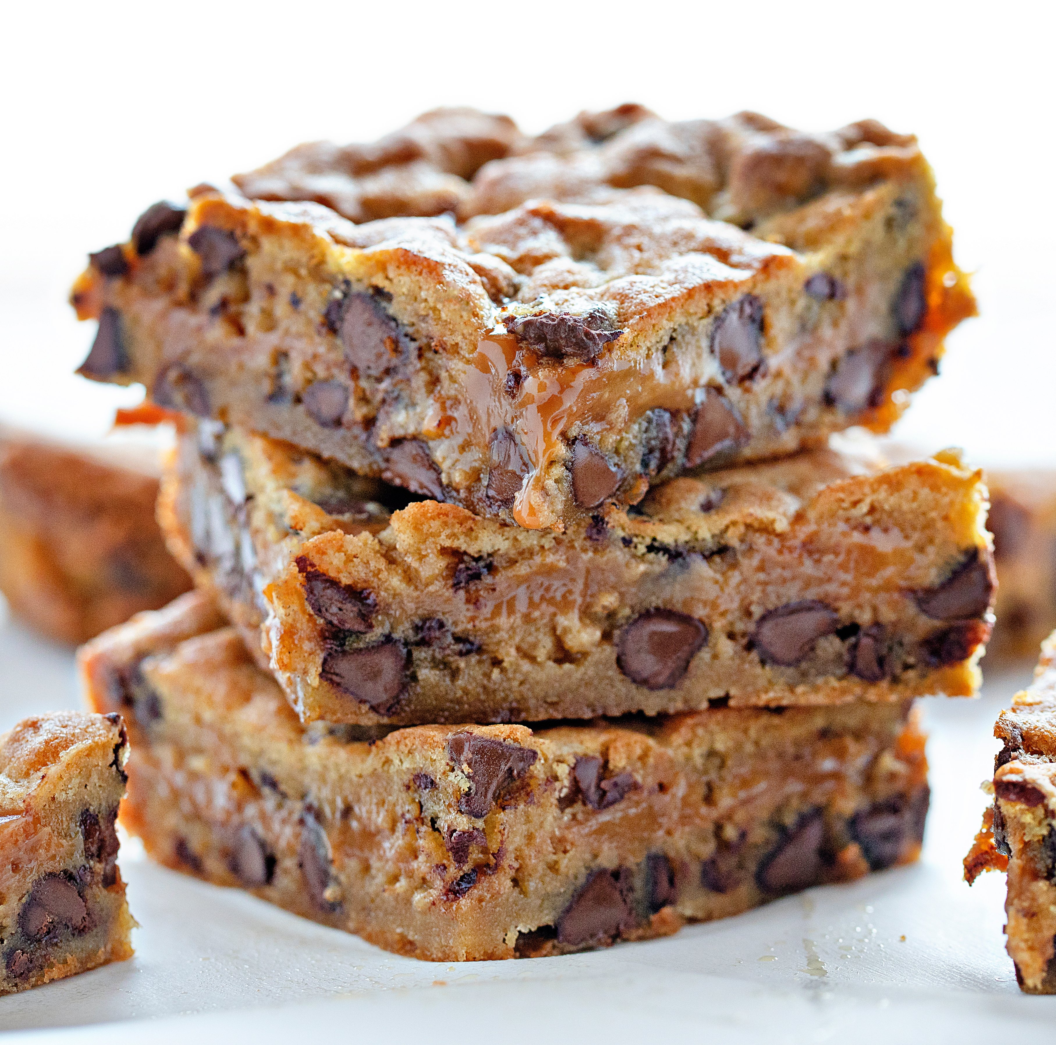 Chocolate Chip Caramel Bars