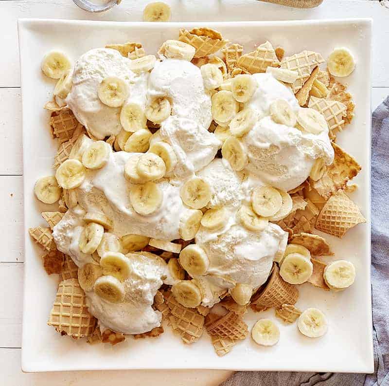 Adding bananas to the Banana Split Nachos