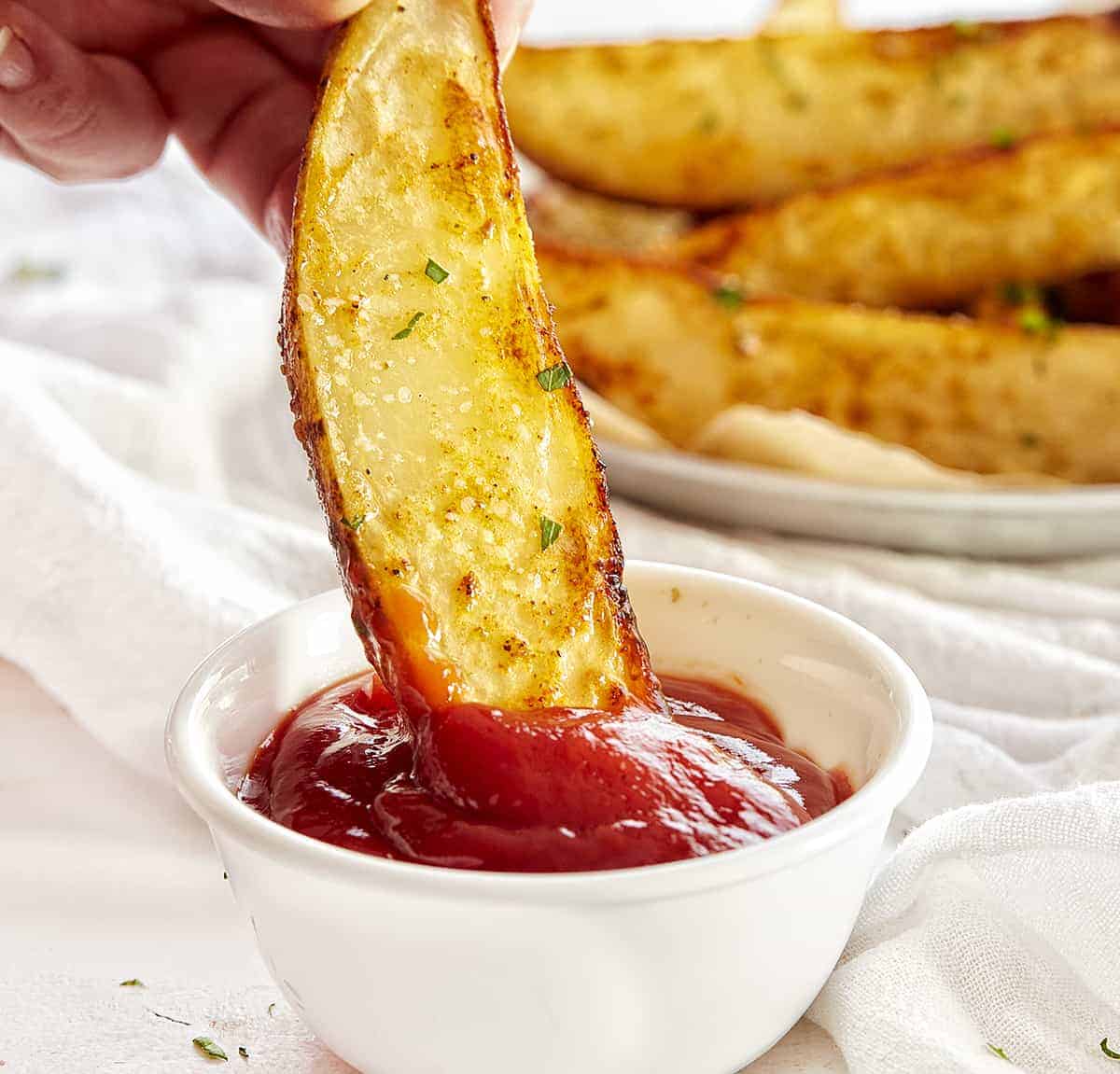 Dipping Roasted Potato Wedges