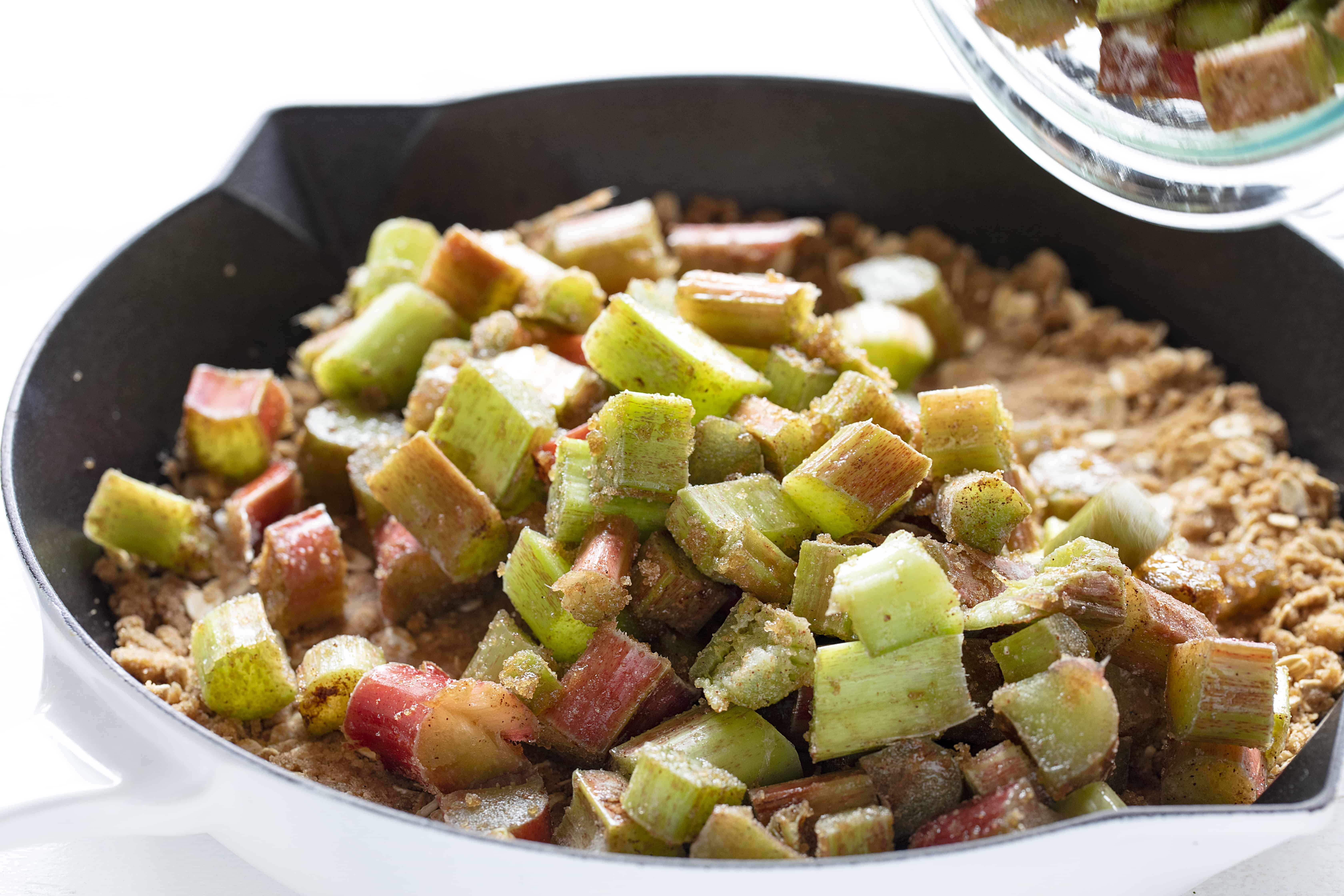 The Best Rhubarb Crisp - i am baker