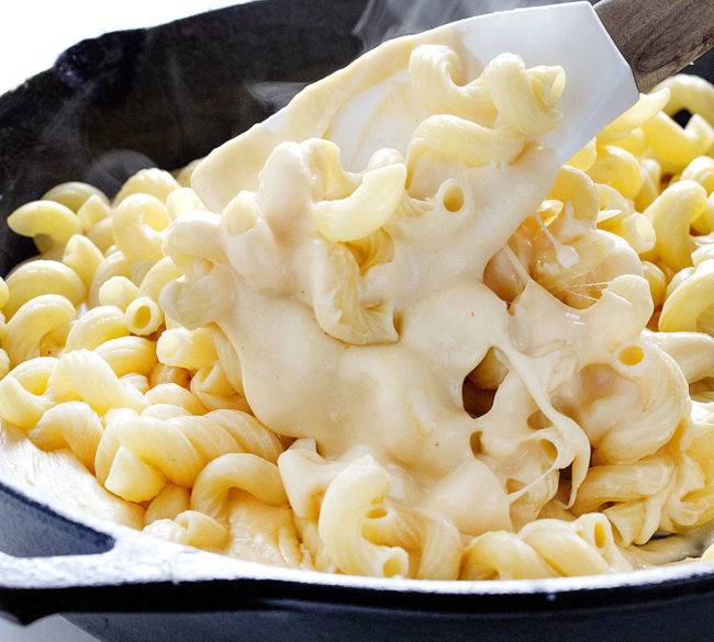 Buffalo Chicken Macaroni and Cheese i am baker