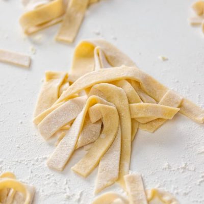 egg noodles image