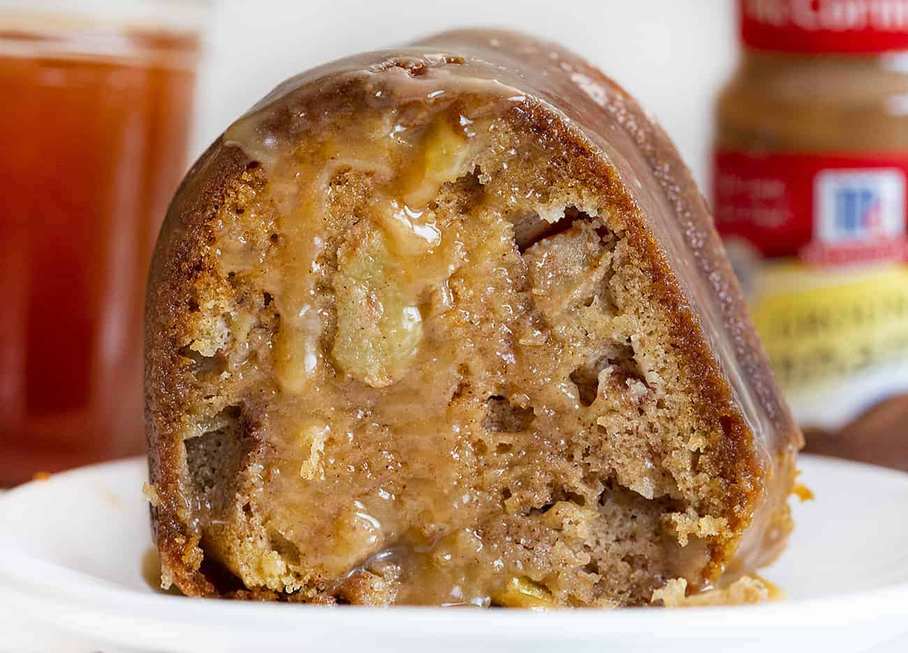 Cinnamon Apple Moonshine Cake