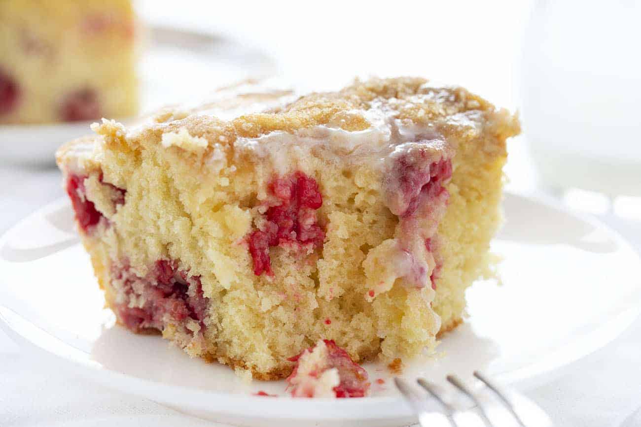 https://iambaker.net/wp-content/uploads/2020/01/raspberry-coffee-cake-1.jpg