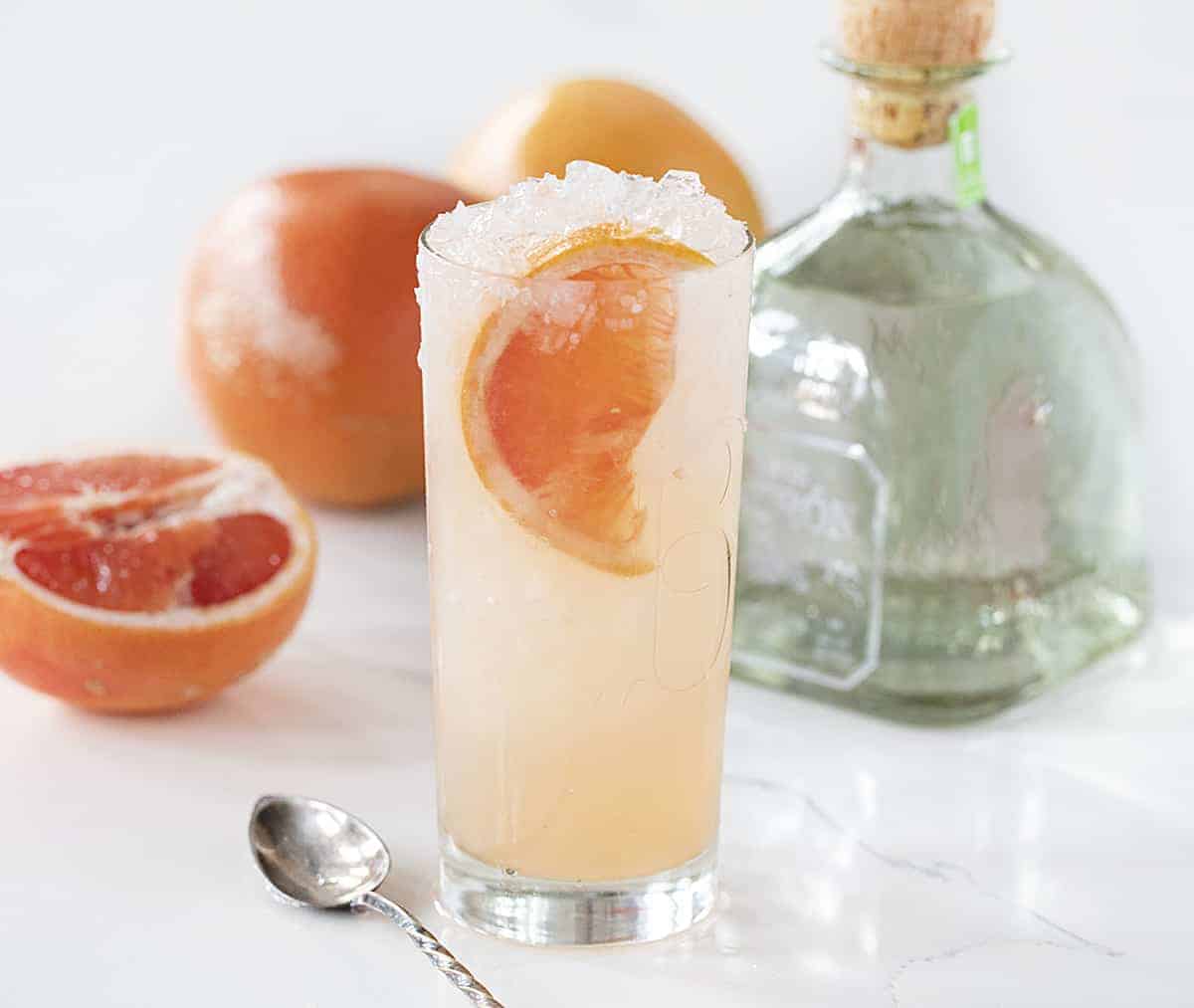 5 Ingredient Paloma (Tequila Grapefruit Cocktail)