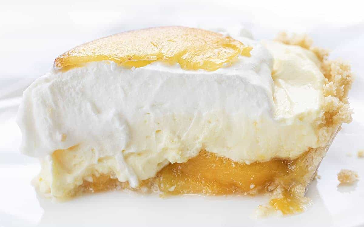 Peaches and Cream Pie - The Girl Who Ate Everything