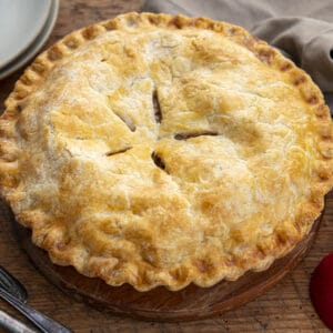 Classic Apple Pie - i am baker
