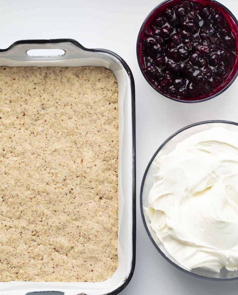 Blueberry Cream Cheese Bars {Copycat Blueberry Jamboree} i am baker