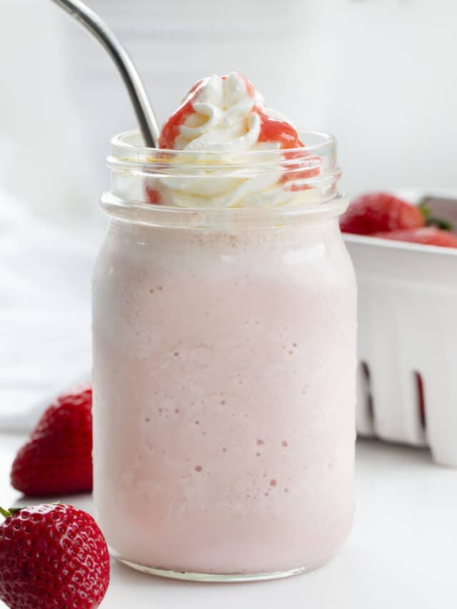 Strawberry Frappuccino (Copycat Recipe)