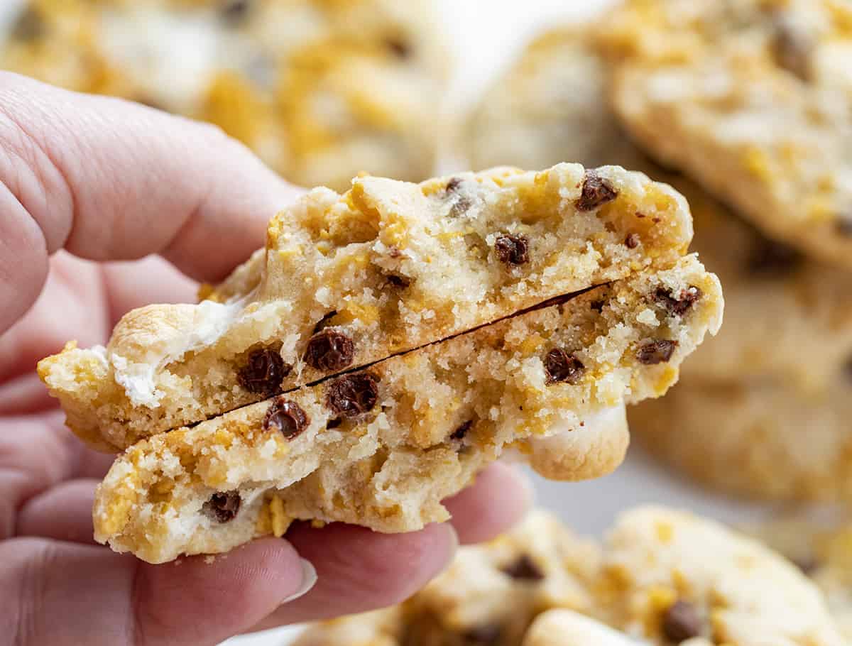 Cornflake Marshmallow Cookies {Milk Bar Copycat}