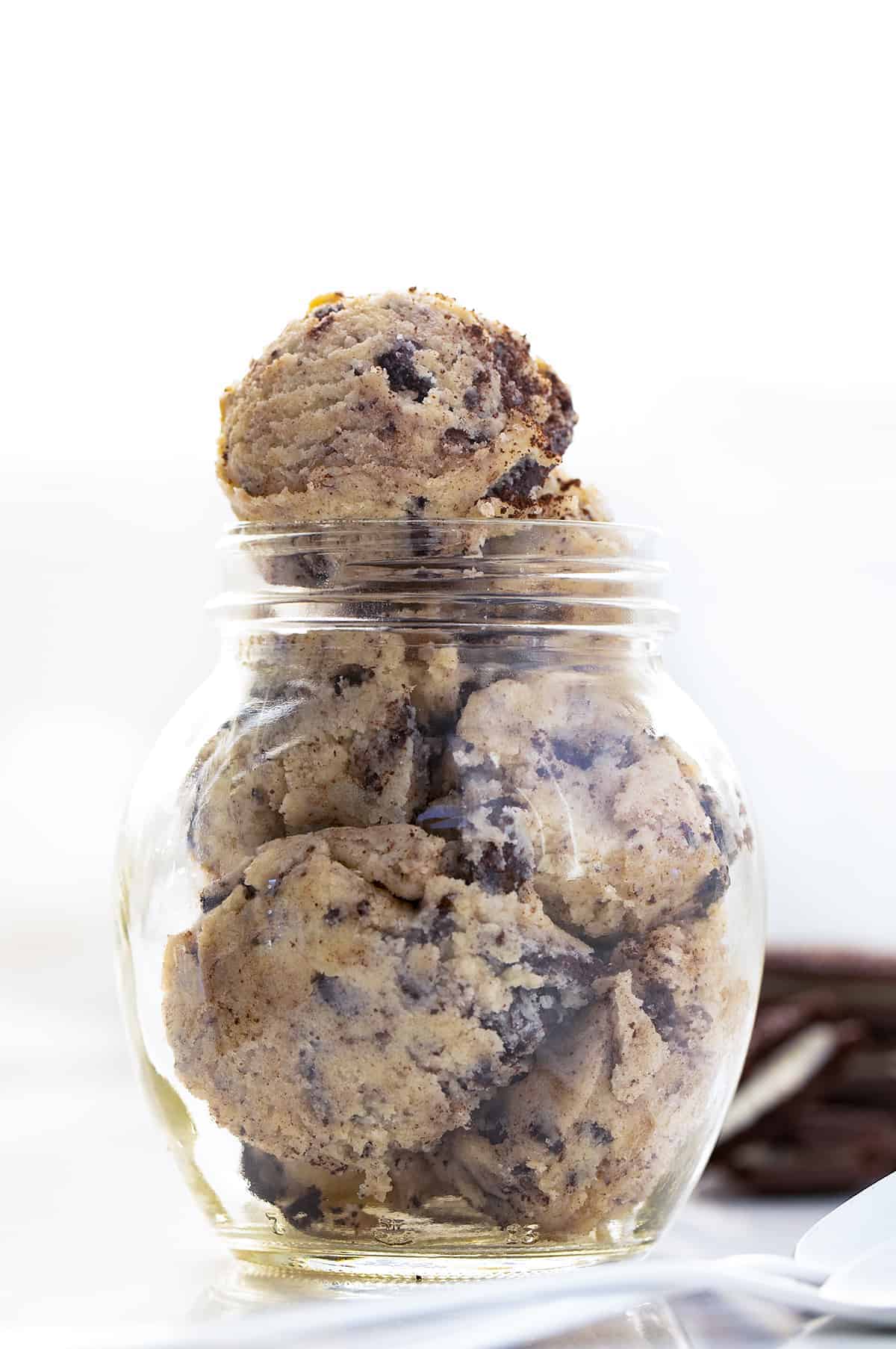 Oreo Chocolate Chip Cookies - Cookie Dough Diaries