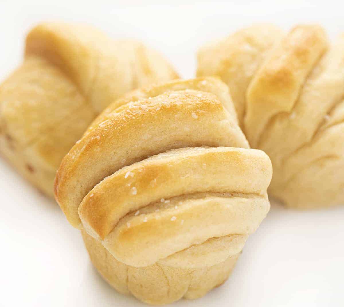 Best Easy Crescent Rolls Recipe - Creme De La Crumb