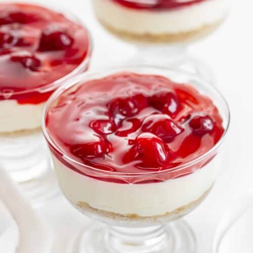 https://iambaker.net/wp-content/uploads/2022/05/cherry-cheesecake-parfait-3-500x500.jpg