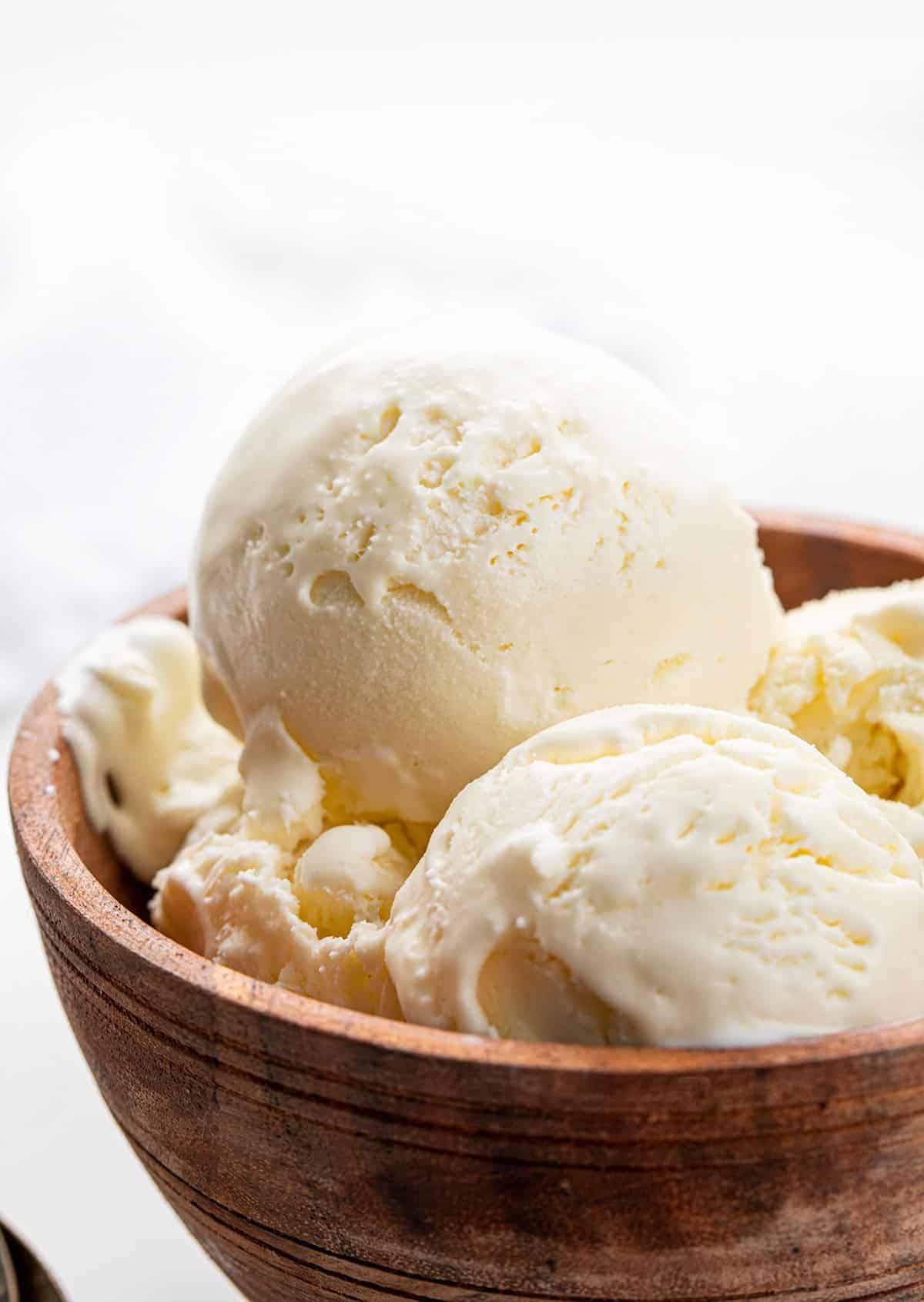 Homemade Vanilla Ice Cream (No Churn)