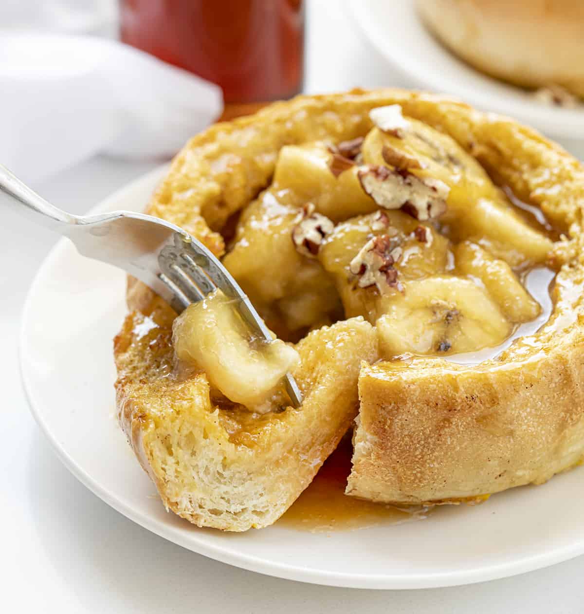 https://iambaker.net/wp-content/uploads/2022/07/bananas-fosters-french-toast-2.jpg