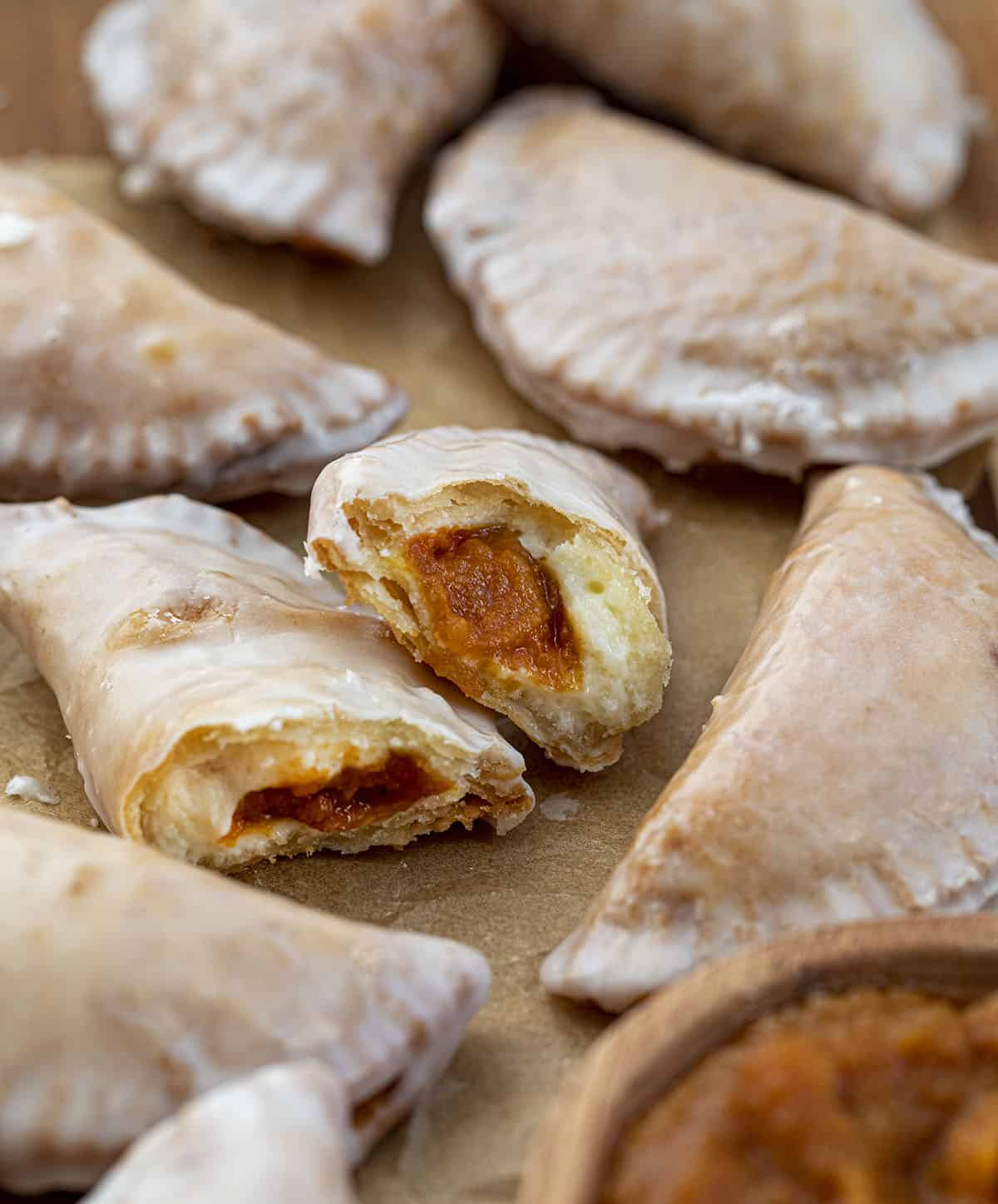 https://iambaker.net/wp-content/uploads/2022/09/pumpkin-cream-handpies-3.jpg