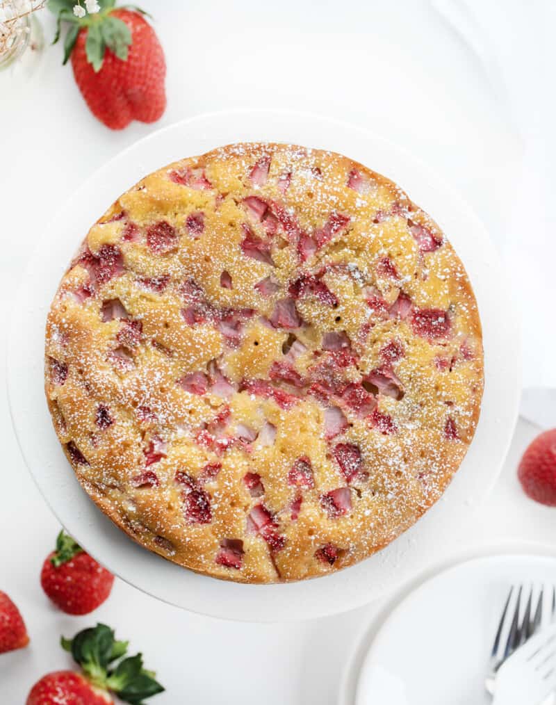 Fresh Strawberry Cake - i am baker