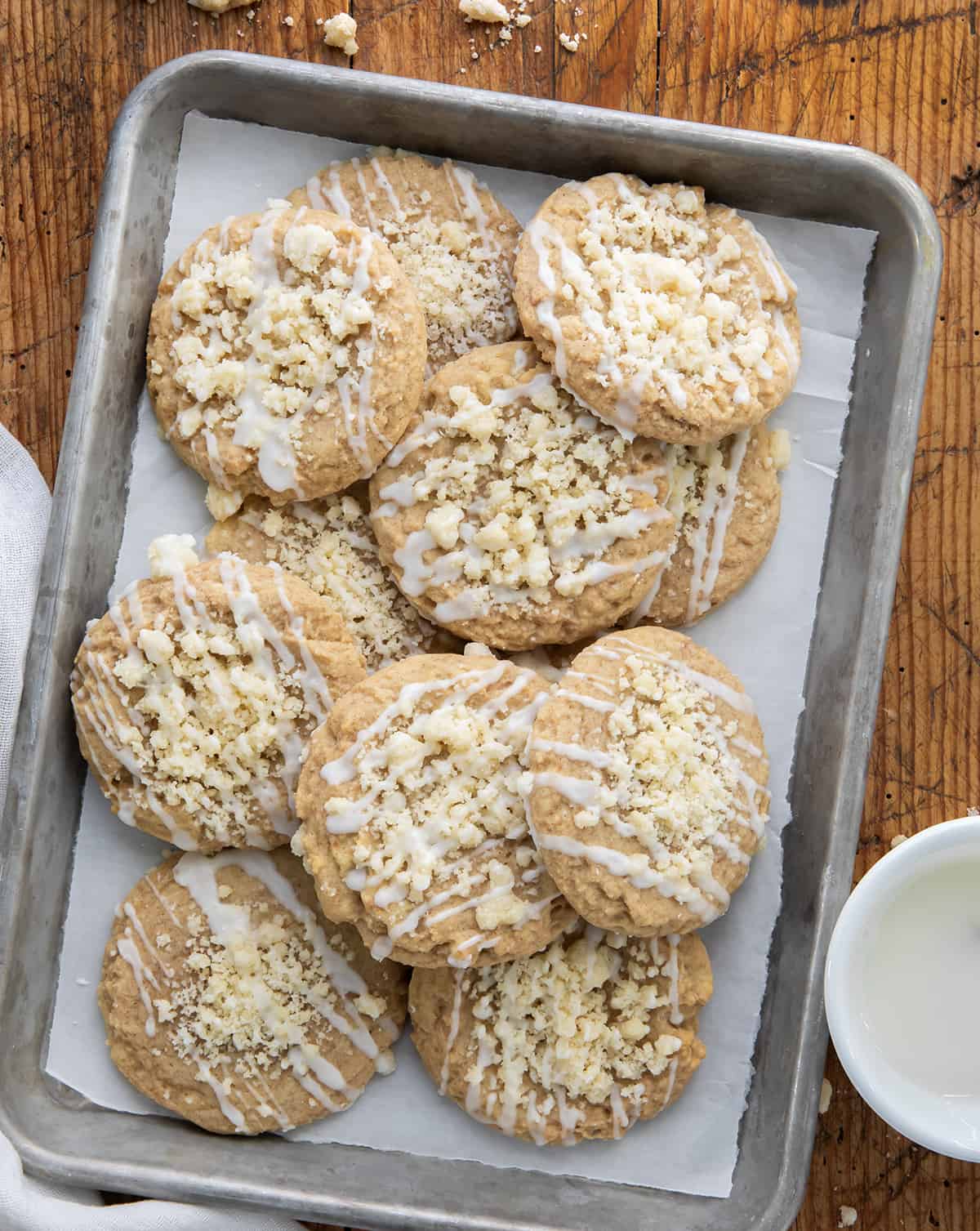 Pan of Coffee Cake Cookies on a wooden table.