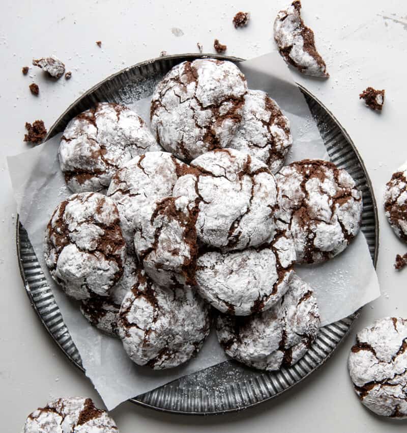 Chocolate Crinkle Cookies - i am baker