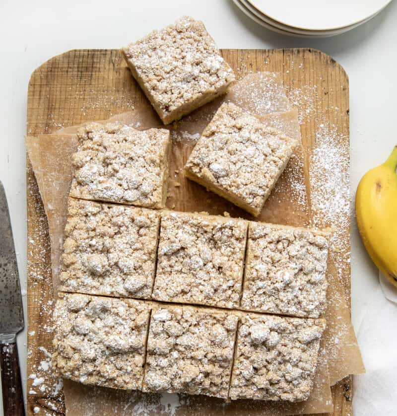 Banana Crumb Cake - i am baker