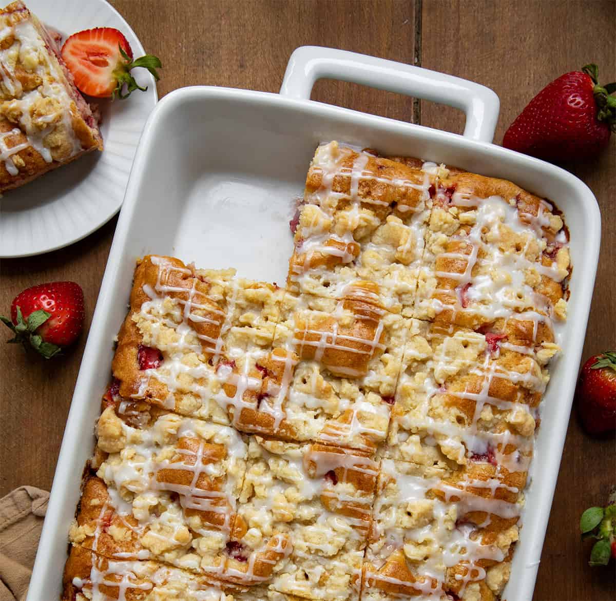 Strawberry Crumb Cake-image
