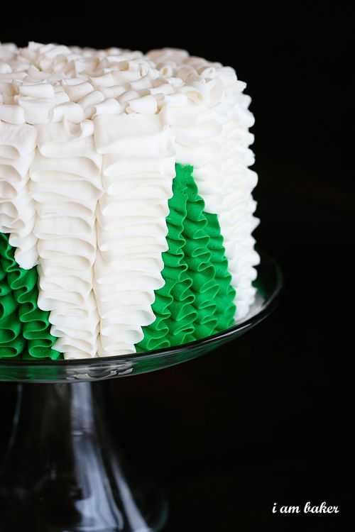 Christmas Tree Ruffle Cake Surprise Inside Cake I Am Baker