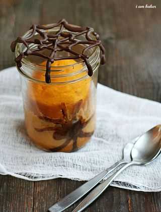 chocolate spider web cake in jar